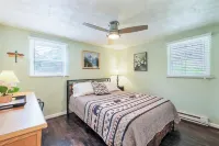 Comfy Creekside Getaway in Eagle Rock, VA on Craig Creek, near the James River