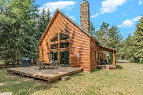 Cabin near Leota Trails