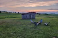 Sweet Home Magnolia-Farmhouse/Fishing Hotels in Hart County