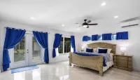 Gated Private House w/Pool & Backyard Oasis Hotels near The Source Church