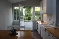 Luxury house with garden near the beach MORGAT