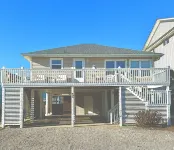 East End Cottage with Pool Across the Street from the Beach