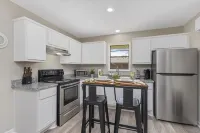 The Suite Spot 4 - minutes from casinos