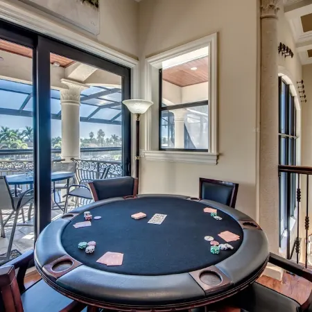 Gulf Access Canal - Heated Pool & 2 Spas - Theatre  - Rooftop Overlook Firepit