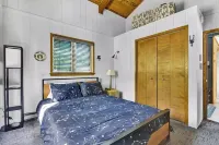 Spacious "Design Lodge" In Woods - Bushkill