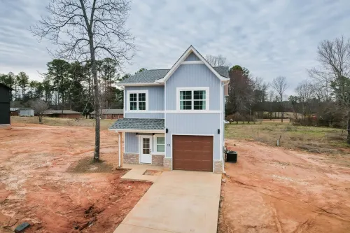 Urban Stylish Escape to Pickwick Lake