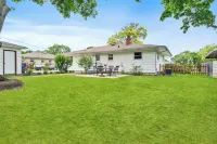 Chic Oasis/Game Room/Near Base/5 Bedroom - 4 estrellas