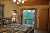 Piney Creek - Deerwood Park Cozy Mountain Cabin w/ 360 views & private pavillion