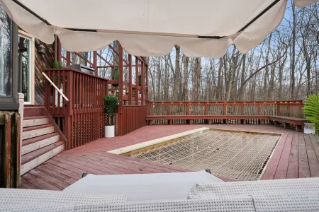 HUGE Private Deck | 5BR Modern Poconos Vacation