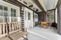 Pet/family friendly cabin w/ lake access  < 2 miles from Camp of the Woods