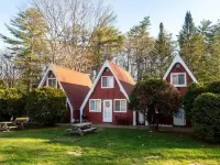 Josh’s Campton Cottage by the Pemi River in the White Mountains! Hotels in Campton