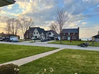 The Blue House with Lake Views