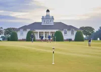 Greenside Getaway️! Walk to Clubhouse and Cradle! Panoramic Golf Views!