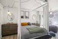 The Zen Den - Stockton, Ca