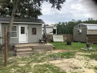 Cozy Farmhouse Suite On 10 Acres!