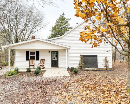 Historic Home by Dogwood Lake/Glendale Hotels in Daviess County