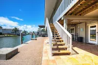 Texas Paradise! Enjoy sunrises, sunsets & waterfront views in one place.