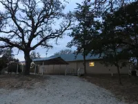 Gorgeous 2 bed 2 bath house on 3 acres off Hwy 82