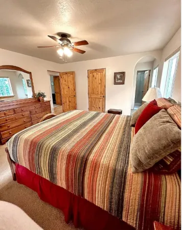 Chalet Nestled on 2 Mountainside acres!  4 Bedrooms/3 baths & Pet Friendly!