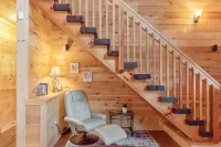Cozy cabin with indoor fireplace