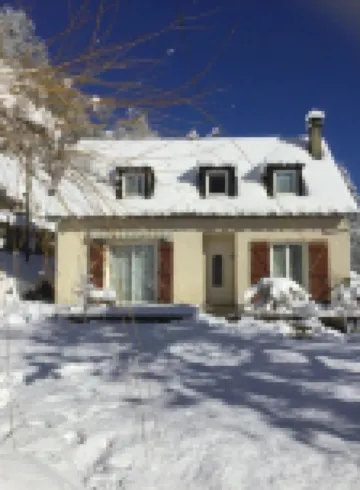 Maison Individuelle, Terrasse et Jardin Clos 코테레 온천 주변 호텔