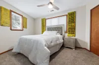 Indian Lake Waterfront Home & Boathouse - Boat Rental Available - Sleeps 16