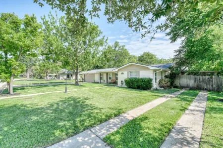 The Bradley House of Aggieland