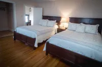 Charming Main Street Home: Located in the heart of the Finger Lakes