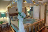 Luxury Cabin On The Chattahoochee River - Short Walk To Downtown Helen