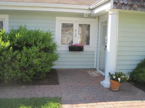 In-town Lewes location is near shops, museums, parks, bay and ocean beaches.