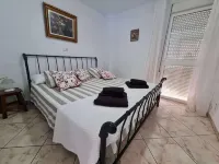 Laguna Beach apartment with unobstructed sea view