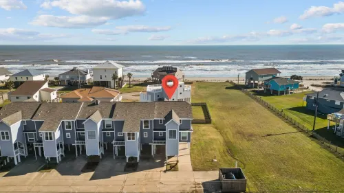 Unobstructed Ocean Views!  Walk to the Beach! King Bed. Pets. Nema 14-50 Outlet!