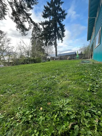 Tracktown & Duck Fans Enjoy! Sleeps 6, Spacious 1600sq ft + Private Yard! Отели рядом с достопримечательностью «Jordan Schnitzer Museum of Art»