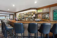 Best Western Plus Concord Inn - Quầy Bar