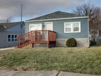 Aunt Lele's Cozy Cottage Hotels in Quincy