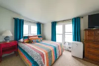 Small but cozy apartment style lakefront home on Buchanan Dam with great views!