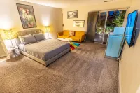 Beautiful Oasis Home - 5 min to Strip & Airport! Các khách sạn ở East of the Las Vegas Strip
