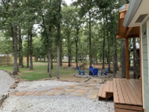 Cozy Lake Cabin - Fire Pit, Near Beach, Hiking, Golf & Disc Golf!