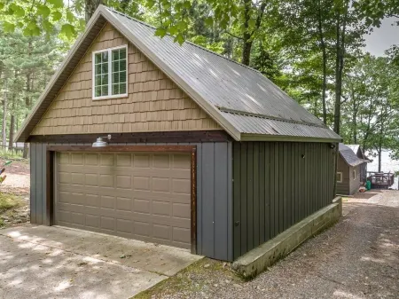 Quiet cottage with stunning peaceful lake views near Elcho and Pelican Lake WI