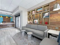 Best Western Oceanfront Hotels near Engine 15 Brewing Co.