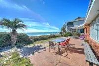 Beachfront✔️ Pets✔️ Single family home. Quiet. Gorgeous sunsets from patio 🌅