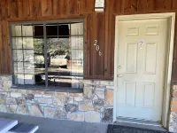 Cozy getaway with beautiful views on one of the most picturesque lakes in Texas.