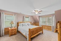 AMAZING VIEWS! Hiking/Shenandoah ParkAccess/62 Private ACRES-4 Bedroom Suites