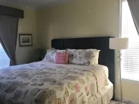 Fantastic Seawall Condo- Garden and Pool view - สระว่ายน้ำส่วนตัว