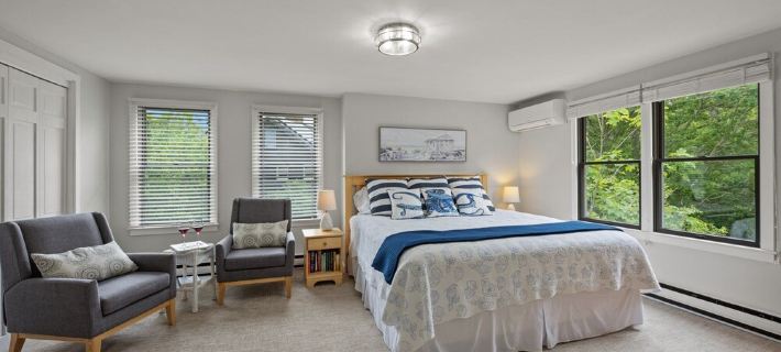 Private Setting Near Beaches-Fully Air Conditioned, Game Room, Fire Pit Hotels in Eastham