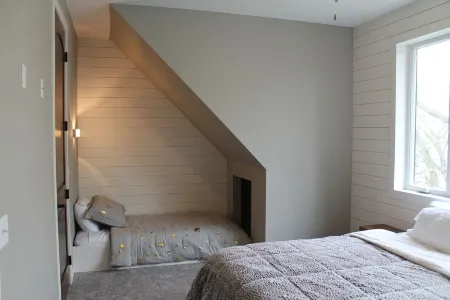 Horseshoe Hideout -  Cabin ready for you to enjoy!