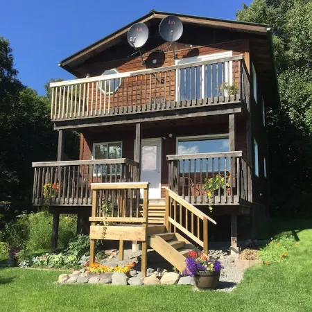 Fern CreekConvenient location w/ spectacular views!