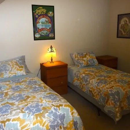 Stay In The Heart Of Bend, Walk Everywhere!