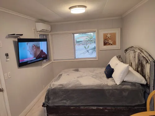 Water View Studio Near Downtown Hotels in Jensen Beach