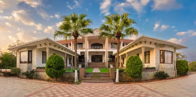 Seclude Palampur, Tea Estate Hotels near Shiv temple,dhang
